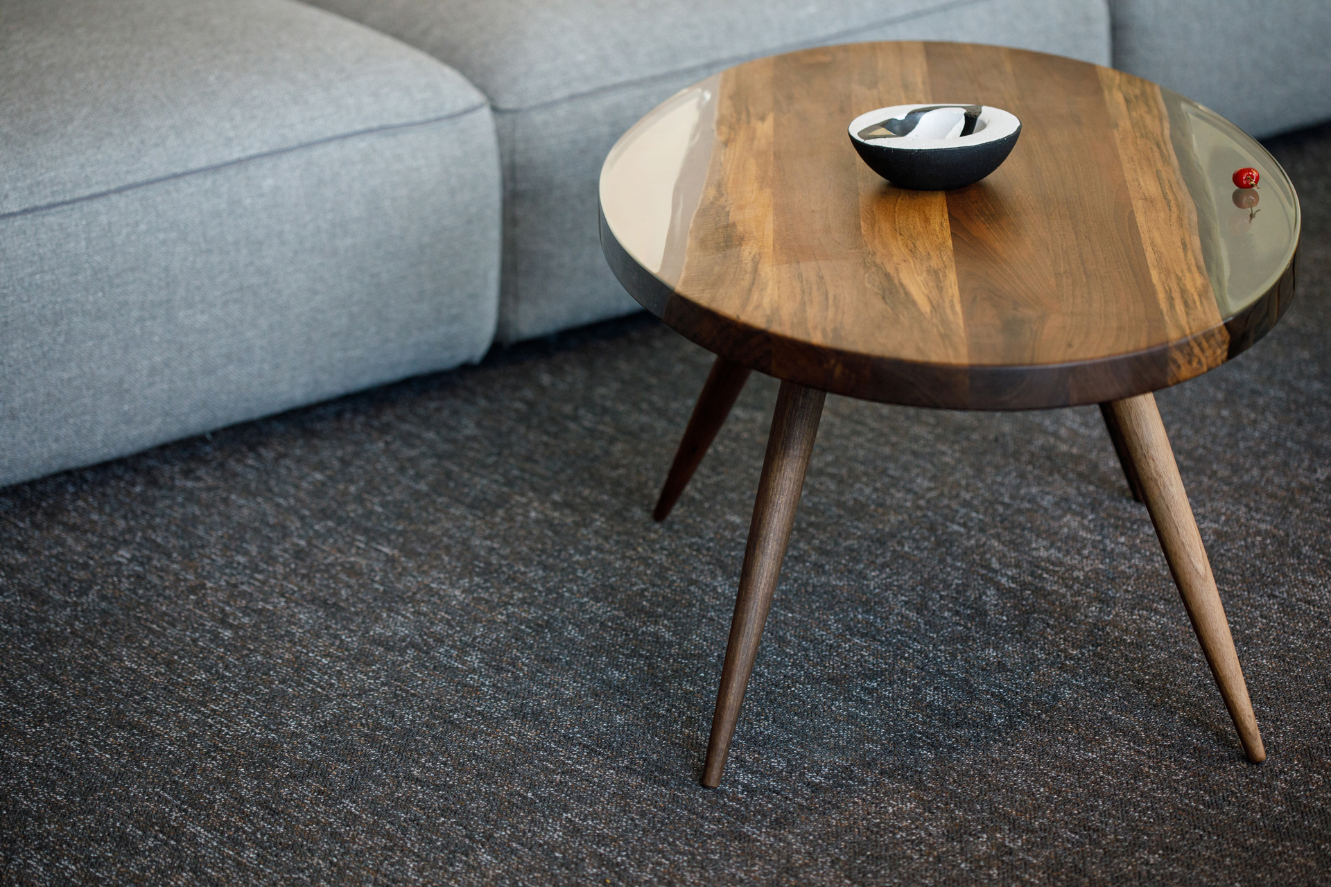  table basse epoxy fond de wagon salon design